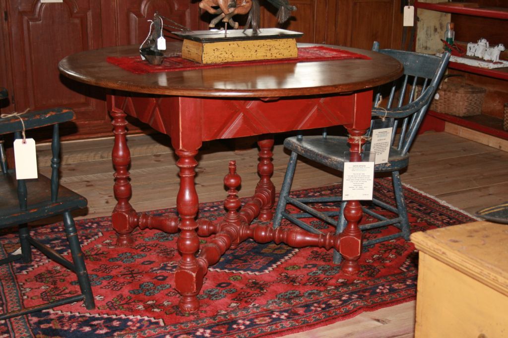 Tables & Chairs